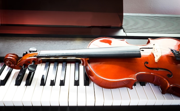 Violin and piano keyboard