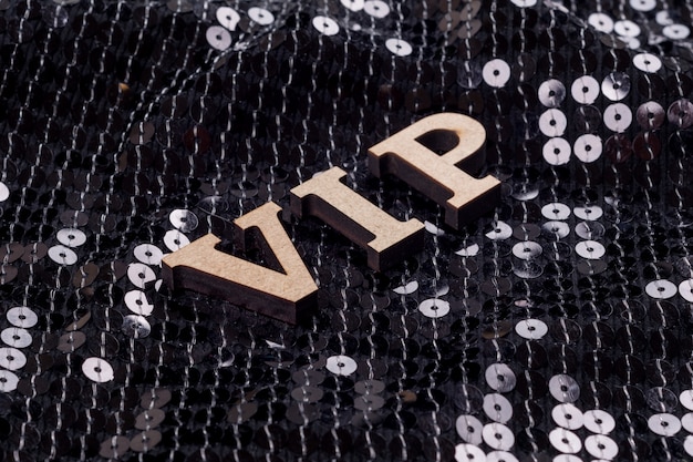 Foto vip is geschreven in abstracte letters.