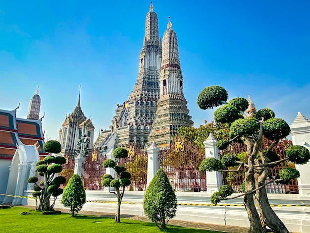 The visiting card of the capital of Thailand is the Buddhist temple Wat Arun Temple of Dawn which is located on the banks of the Chao Phraya River