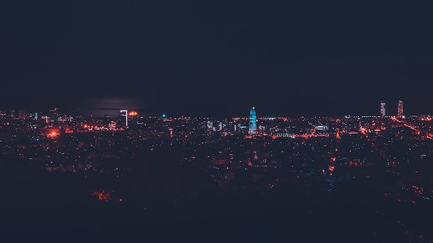 Vista nocturna de la ciudaddeBarcelona