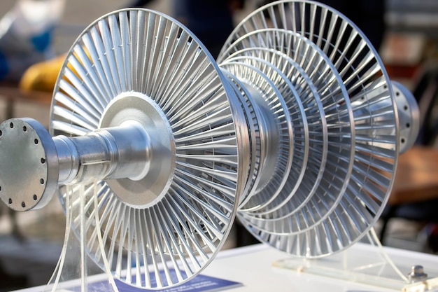 Foto visueel model van het mechanisme van een roterende turbine-eenheid