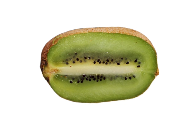 Vitamine halve kiwi op een afgelegen witte achtergrond