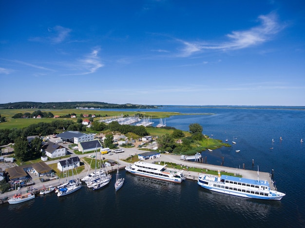 Photo vitte hiddensee in germany harbor island