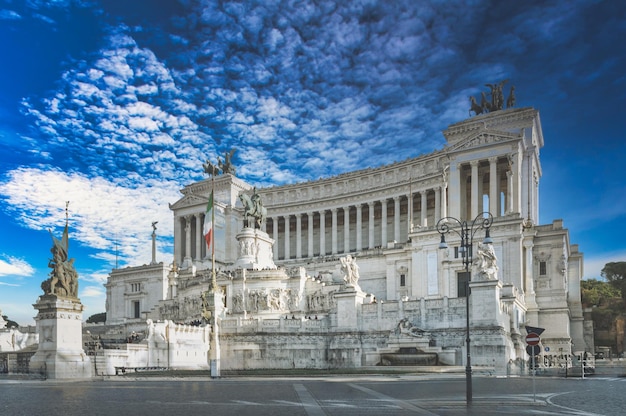 Витториано Альтаре делла Родина на площади Венеции в Риме, Италия