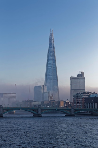 VK, Londen, de rivier de Theems en The Shard