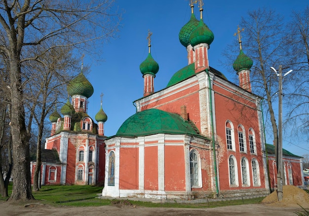 Vladimir-kathedraal en Alexander Nevski-kerk