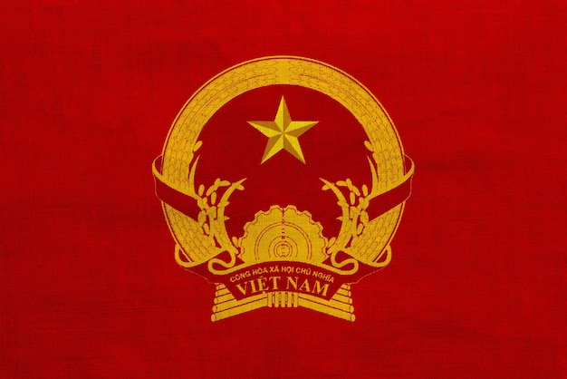 Vlag en wapenschild van de Socialistische Republiek Vietnam op een gestructureerde achtergrond Concept collage