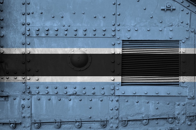 Vlag van Botswana op zijdeel van militaire gepantserde tank