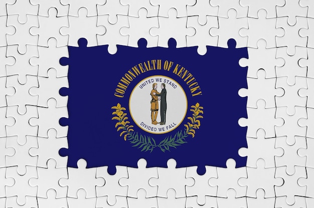 Vlag van de Amerikaanse staat Kentucky in een lijst van witte puzzelstukjes met ontbrekend centraal deel