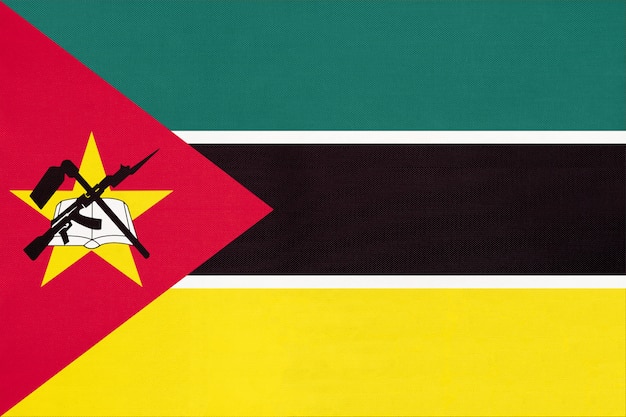 Vlag van de Republiek Mozambique nationale stof, textiel achtergrond.