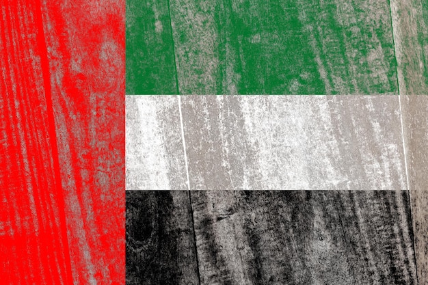 Vlag van de Verenigde Arabische Emiraten geschilderd op een beschadigde oude houten achtergrond