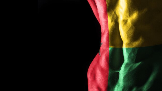 Vlag van Guinee-Bissau op abs spieren nationale sporttraining, bodybuilding concept, zwarte achtergrond