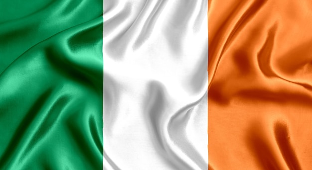 Vlag van Ierland zijde close-up achtergrond