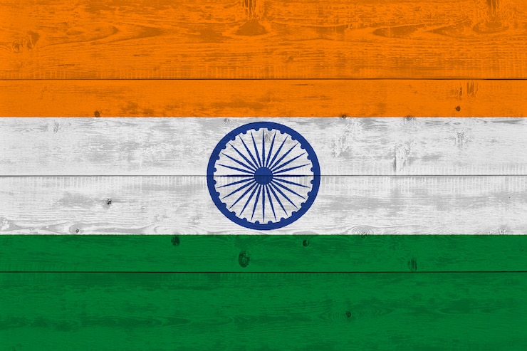 Foto vlag van india geschilderd op oude houten plank