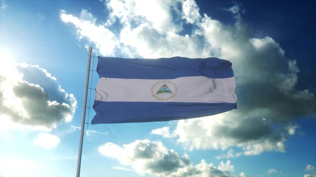 Vlag van Nicaragua zwaaien op wind tegen mooie blauwe hemel 3D-rendering