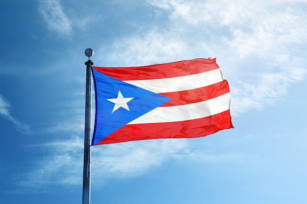 Vlag van Puerto Rico op de mast