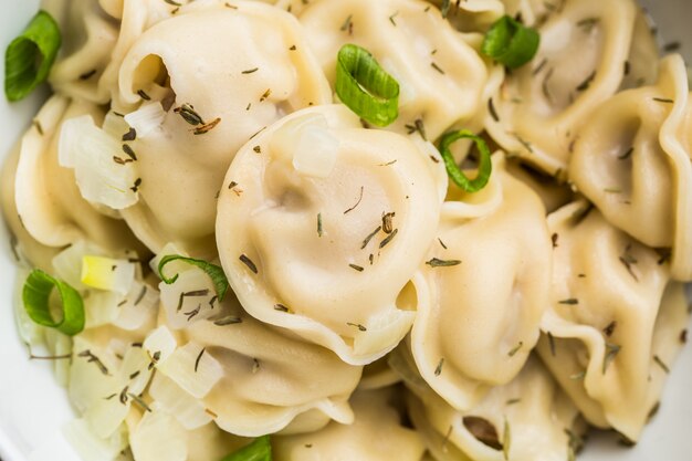 Vleesbollen - Russische pelmeni, ravioli met vlees