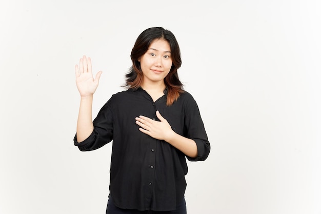 Vloekend gebaar van mooie aziatische vrouw geïsoleerd op een witte achtergrond