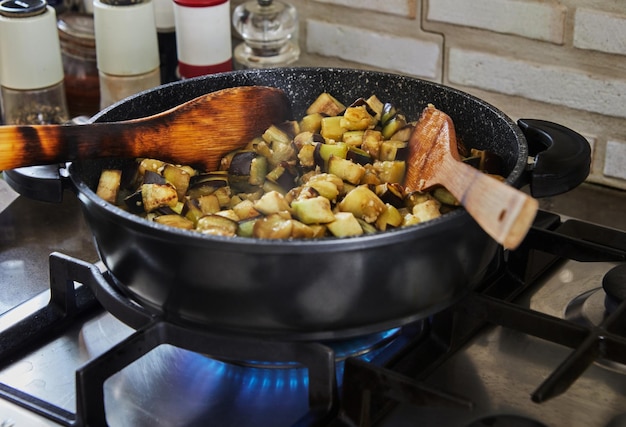 Foto voedsel in de keuken thuis