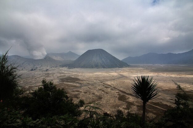 インドネシア、ジャワ島のブロモ火山