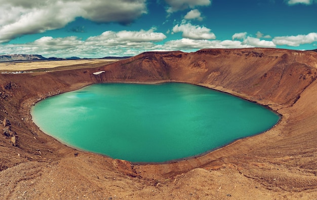 Foto cratere del vulcano viti