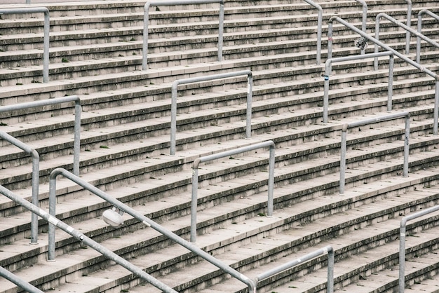 Foto volledige opname van een metalen structuur