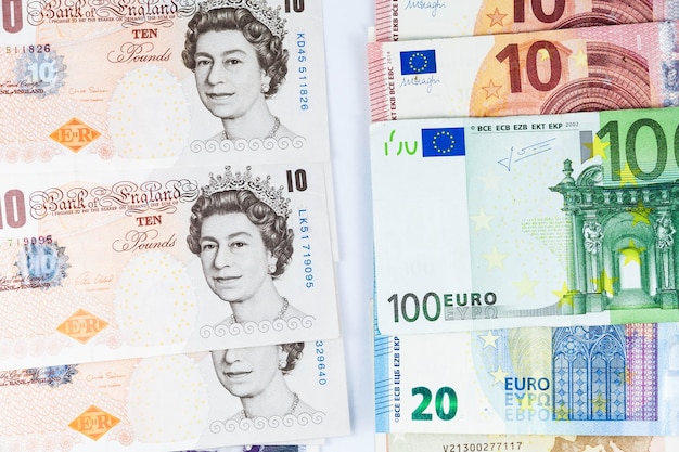 Volledige opname van papieren munten
