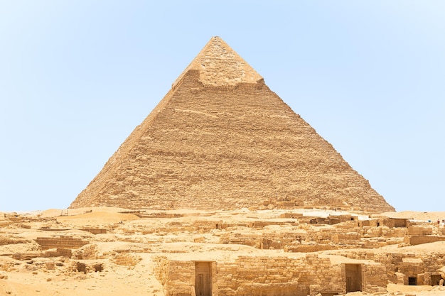 Vooraanzicht van de kephren-piramide in egypte