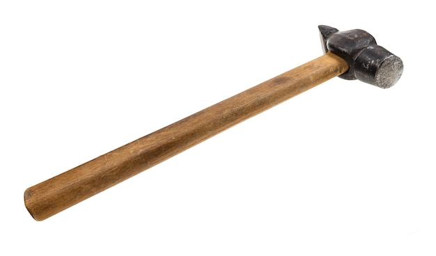 Foto vooraanzicht van oude hamer met houten handvatknipsel