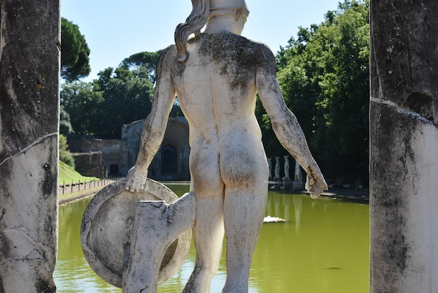 Foto voorbeeld van klassieke schoonheid in een romeinse villa detail van canopus villa adriana in tivoli bij rome italië unesco-site