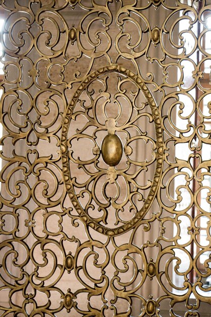 Voorbeeld van Ottomaanse kunstpatronen op metalen