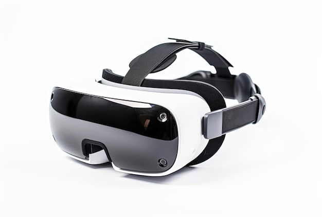 Гарнитура виртуальной реальности VR наполовину оказалась изолированной на белом фоне