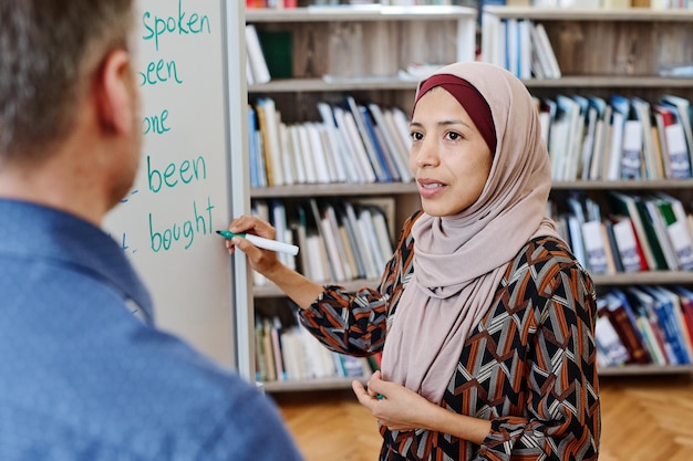 Vragen van docenten beantwoorden