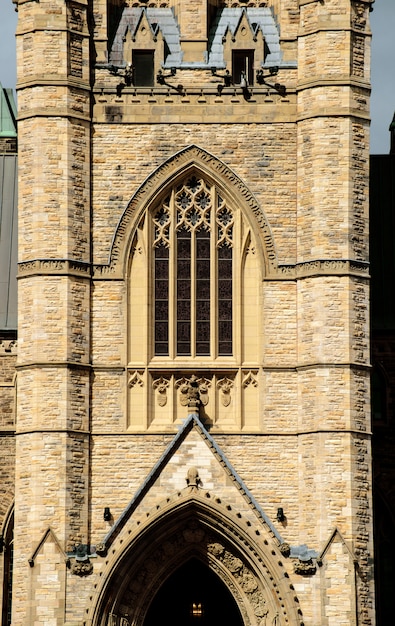 Vredestoren in zonnige dag in Ottawa