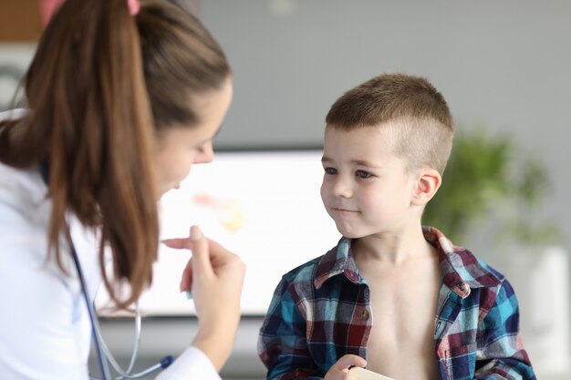 Vriendelijke sfeer in kliniek