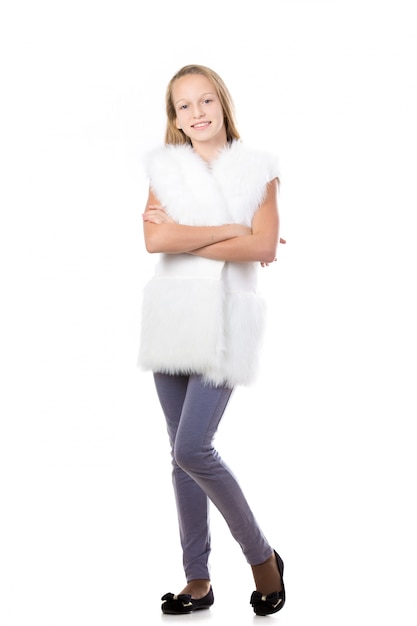 Vrolijke student het dragen van een kunstmatige bont vest