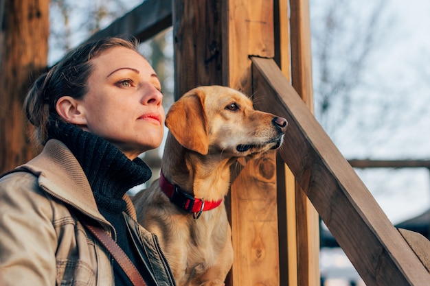 Vrouw en haar hond