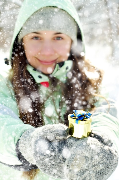 Vrouw in de winter