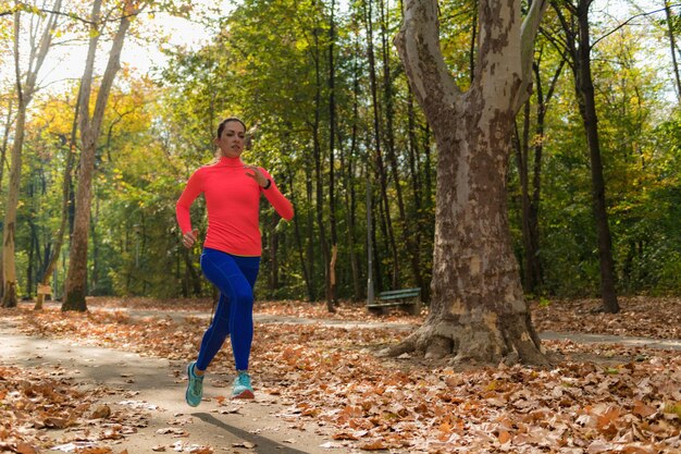 Vrouw Joggen Buiten Park Natuur