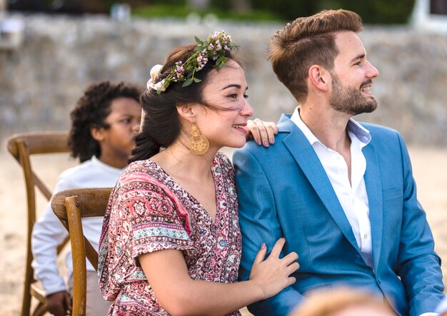 Vrouw met armen van een man