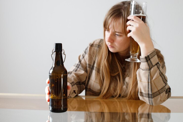 vrouw met bier alleen vrouwelijke alcoholisme