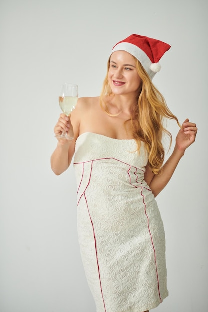 Vrouw met een glas champagne