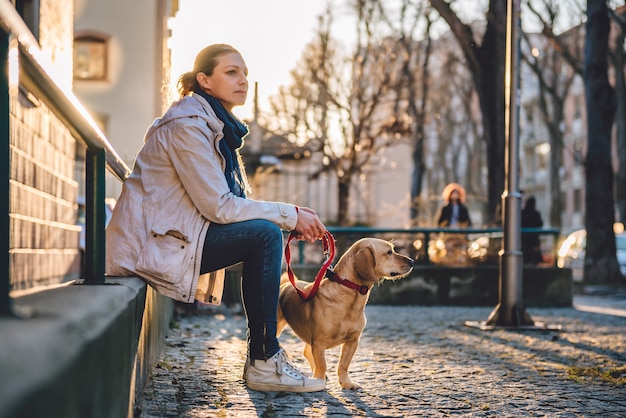 Vrouw met een hond