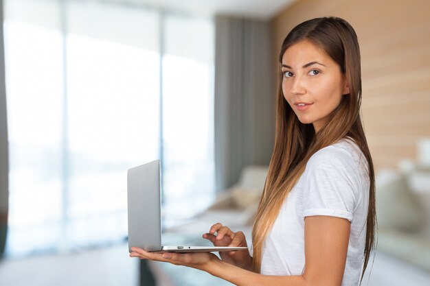 Vrouw met Laptop