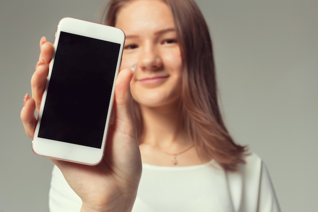 Vrouw met mobiele telefoon