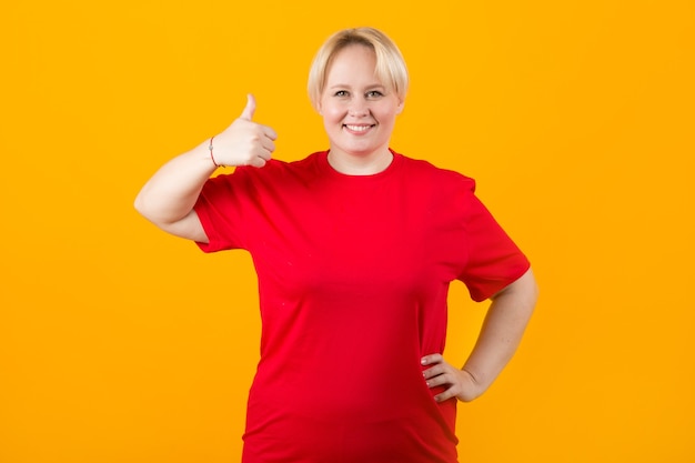 Vrouw poseren in de studio