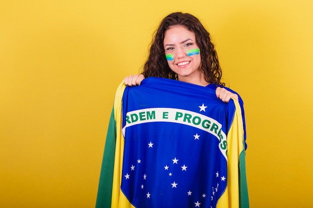 Vrouw voetbal fan fan van brazilië WK met vlag en weergave van volgorde en voortgang