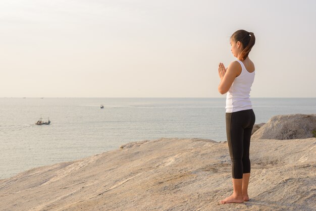 Vrouw Yoga is ontspannen