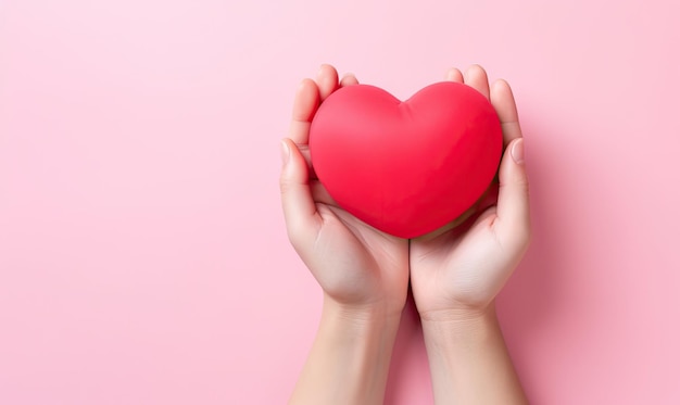 Vrouwelijke handen die een rood hart op een pastelkleurige achtergrond delicaat vasthouden Donor concept gecreëerd met generatieve AI-tools
