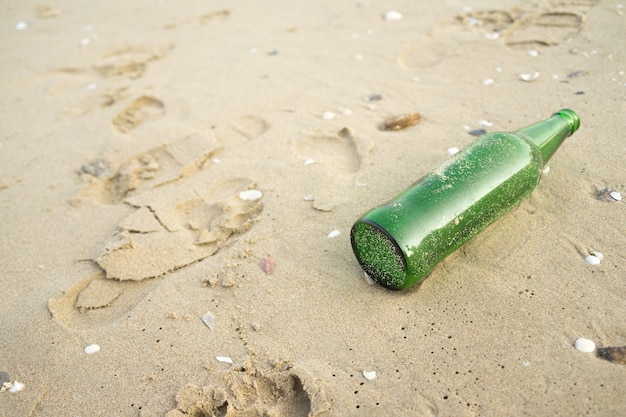 vuil strand vuilnis afval landschap zand probleem reizen